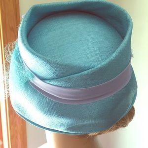 🌈🌈KENTUCKY DERBYISH STYLE HAT EUC🌈🌈